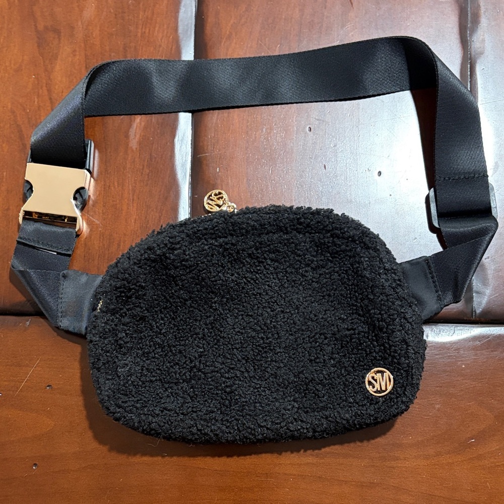 Black and Gold Sherpa Fanny Pack, Belt Bag Steve Madden